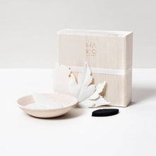 Load image into Gallery viewer, Paper Incense Wooden Box Set