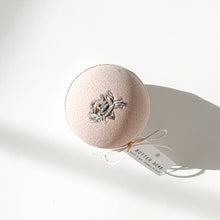 Load image into Gallery viewer, Bath Bomb - Butter Bomb