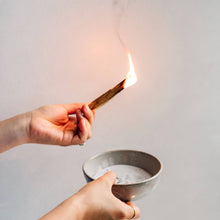 Load image into Gallery viewer, Palo Santo Smudge Sticks