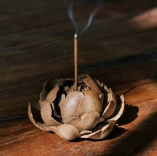 Load image into Gallery viewer, Handmade Ceramic Incense Burner - Brown Lotus