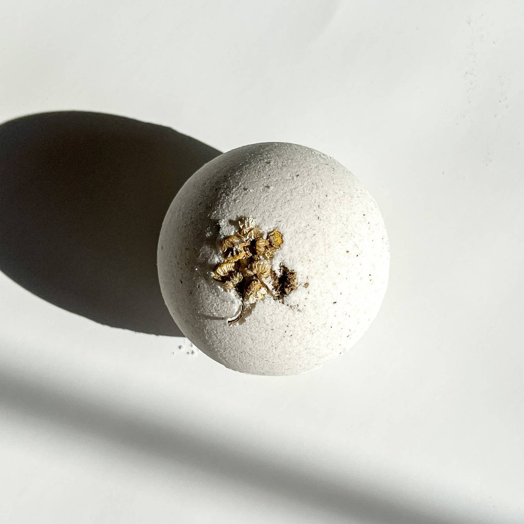 Bath Bomb - Chamomile & Oat