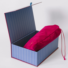 Load image into Gallery viewer, Birds of a Feather Puzzle (500-Piece)
